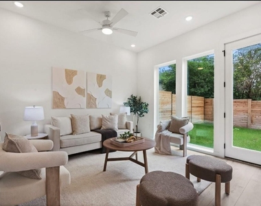 401 North Bluff - Photo Thumbnail 3