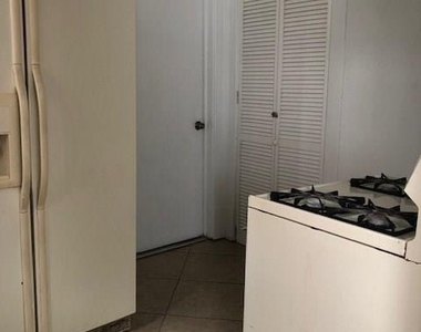 20 Miriam Street - Photo Thumbnail 8