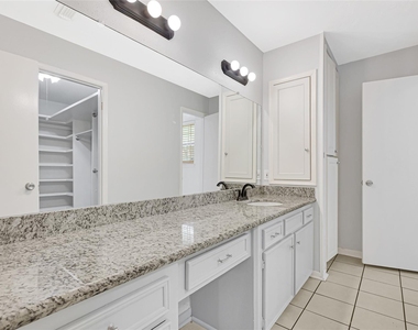 539 Belwin Drive - Photo Thumbnail 17