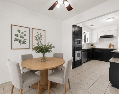 539 Belwin Drive - Photo Thumbnail 9