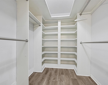 539 Belwin Drive - Photo Thumbnail 19
