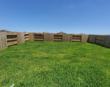 26810 Scarlet Willow Drive - Photo Thumbnail 28
