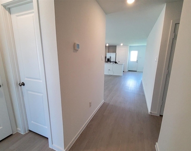 26810 Scarlet Willow Drive - Photo Thumbnail 7