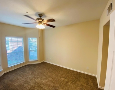 2350 Westcreek Lane - Photo Thumbnail 4