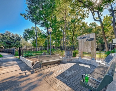 9023 Gaylord Street - Photo Thumbnail 14