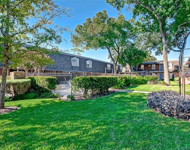 9023 Gaylord Street - Photo Thumbnail 12