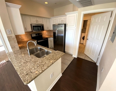 2350 Westcreek Lane - Photo Thumbnail 3