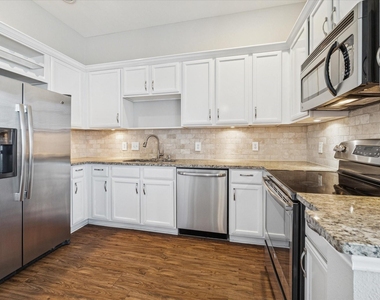 5353 Memorial Drive - Photo Thumbnail 1