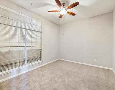 5353 Memorial Drive - Photo Thumbnail 7