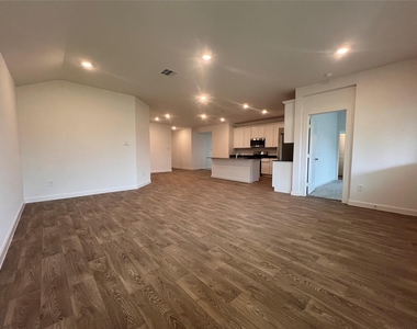 6324 Amberose Peak Lane - Photo Thumbnail 12