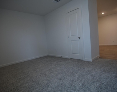 6324 Amberose Peak Lane - Photo Thumbnail 20