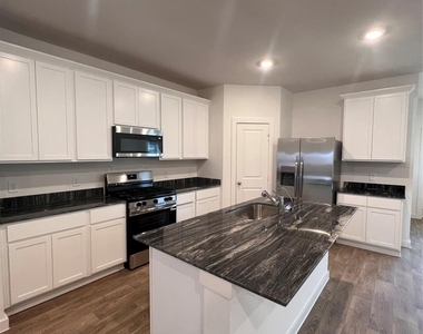 6324 Amberose Peak Lane - Photo Thumbnail 5