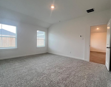 6324 Amberose Peak Lane - Photo Thumbnail 15