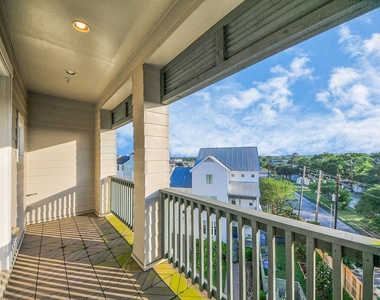 4005 Woodshire Village Estate - Photo Thumbnail 37