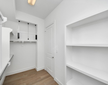 4005 Woodshire Village Estate - Photo Thumbnail 30