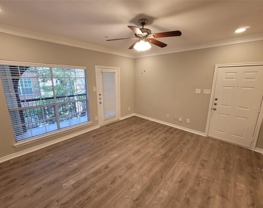 2350 Westcreek Lane - Photo Thumbnail 3