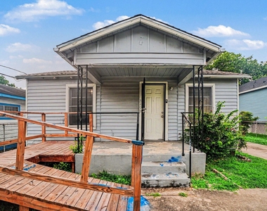 3107 Altoona Street - Photo Thumbnail 3
