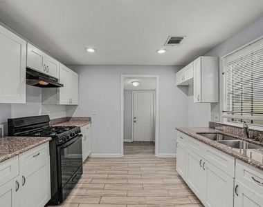 3107 Altoona Street - Photo Thumbnail 7