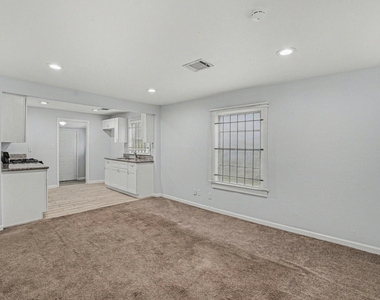 3107 Altoona Street - Photo Thumbnail 4