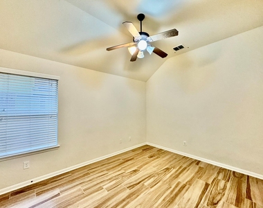 26123 Ginger Gable Lane - Photo Thumbnail 21
