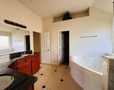 26123 Ginger Gable Lane - Photo Thumbnail 14