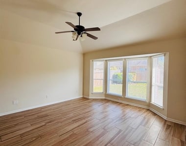 26123 Ginger Gable Lane - Photo Thumbnail 13