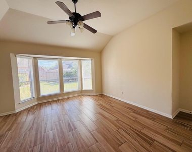 26123 Ginger Gable Lane - Photo Thumbnail 12