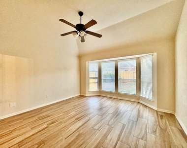 26123 Ginger Gable Lane - Photo Thumbnail 11