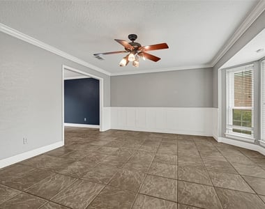 29 Dover Drive - Photo Thumbnail 3