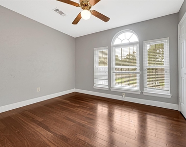 29 Dover Drive - Photo Thumbnail 15