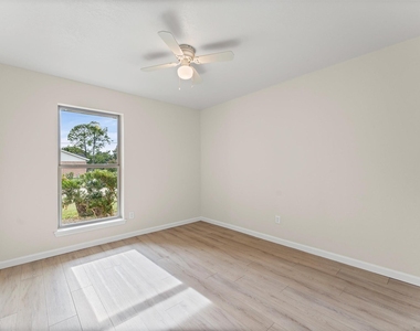 7303 Augustine Drive - Photo Thumbnail 16