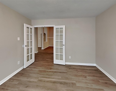 6630 Grant Drive - Photo Thumbnail 17