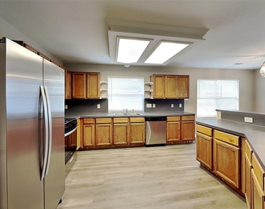 6630 Grant Drive - Photo Thumbnail 2