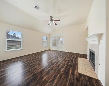 5015 Bridgecrossing Court - Photo Thumbnail 7