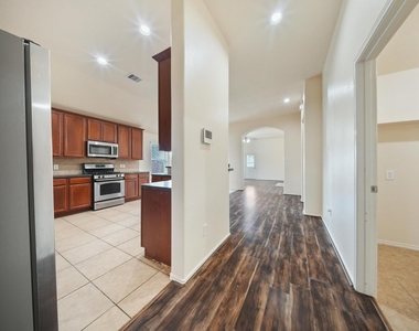 5015 Bridgecrossing Court - Photo Thumbnail 5