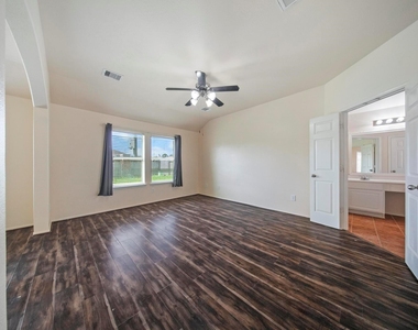 5015 Bridgecrossing Court - Photo Thumbnail 23