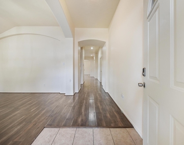 5015 Bridgecrossing Court - Photo Thumbnail 22