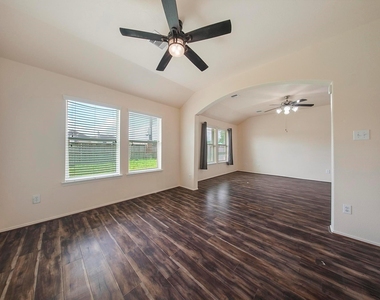 5015 Bridgecrossing Court - Photo Thumbnail 17