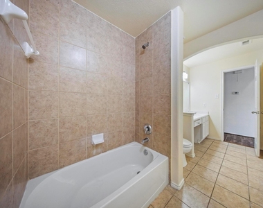 5015 Bridgecrossing Court - Photo Thumbnail 24