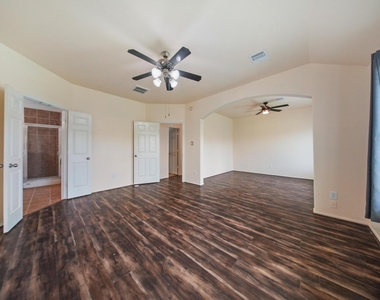 5015 Bridgecrossing Court - Photo Thumbnail 21