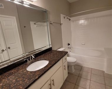 2350 Westcreek Lane - Photo Thumbnail 18