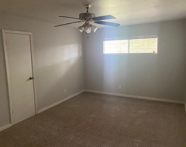 918 Heights Boulevard - Photo Thumbnail 4