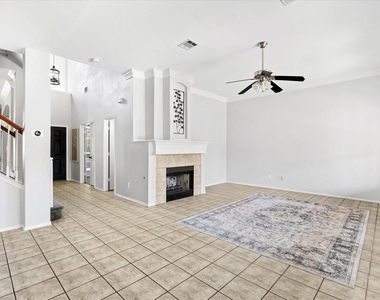 1121 London Drive - Photo Thumbnail 23