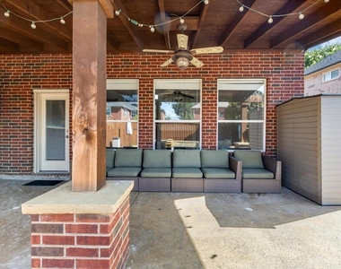 1121 London Drive - Photo Thumbnail 45