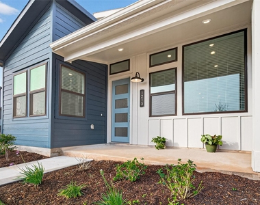 1213 Mercantile Street - Photo Thumbnail 3