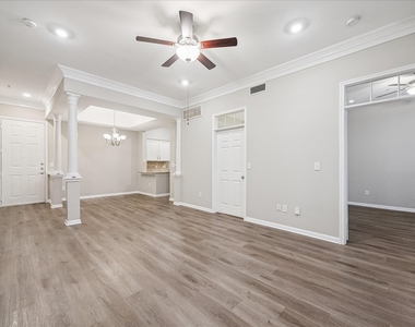 5353 Memorial Drive - Photo Thumbnail 3