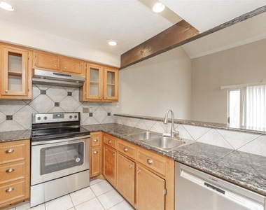 12926 Greenway Chase Court - Photo Thumbnail 9