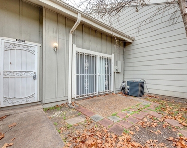 12926 Greenway Chase Court - Photo Thumbnail 21