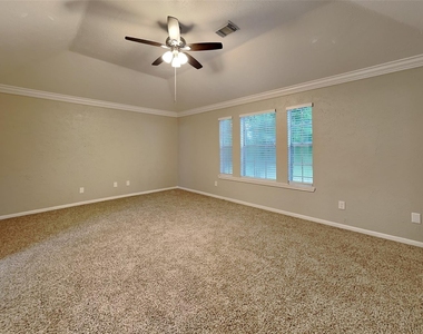 18807 Sandia Pines Drive - Photo Thumbnail 9