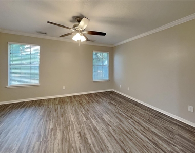18807 Sandia Pines Drive - Photo Thumbnail 4